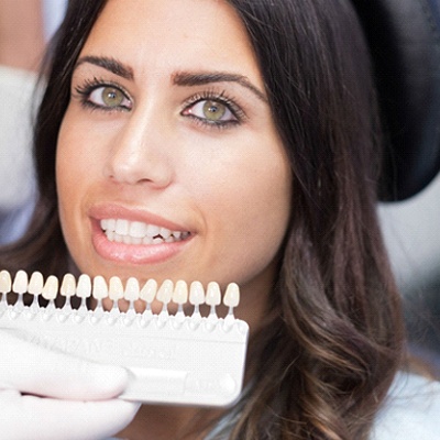 woman with porcelain veneers